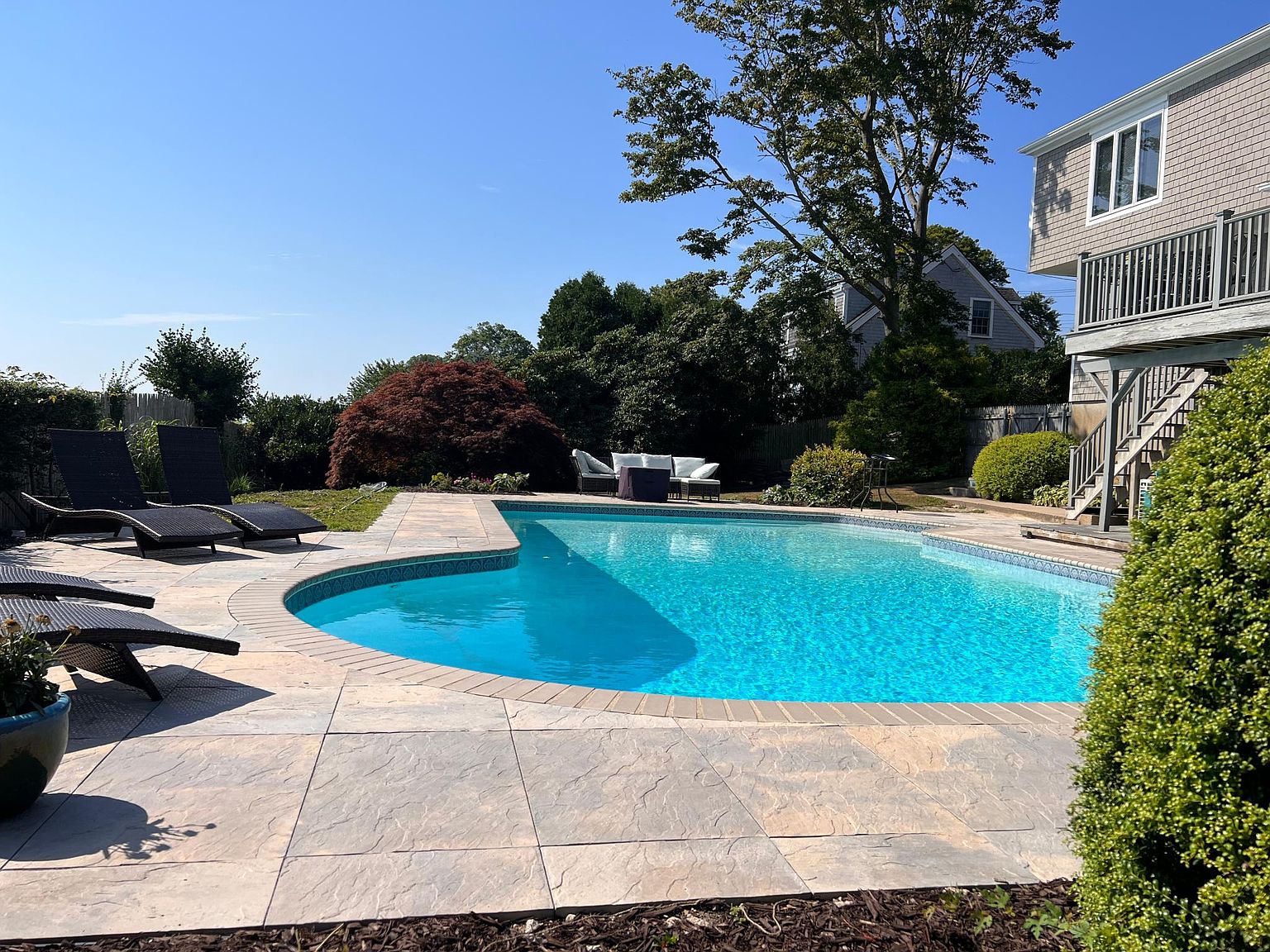 172 Eustis Ave 172, Newport, RI 02840 Zillow