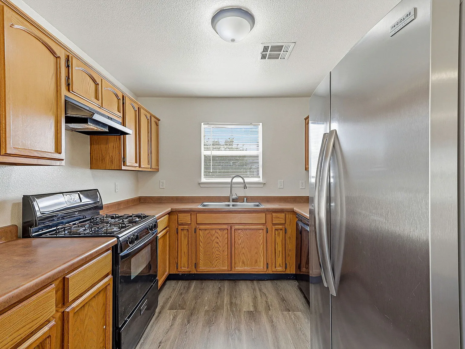 7261 Sachet Cliff Drive - 1 — Photo 2