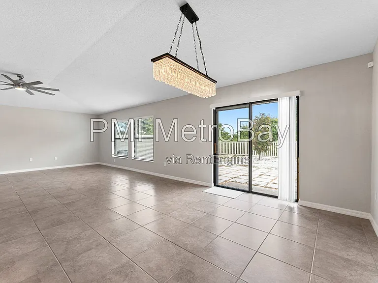 9703 Sage Creek Dr — Photo 20
