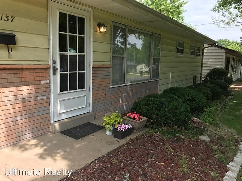 1st image of 10137 Dellridge Ln