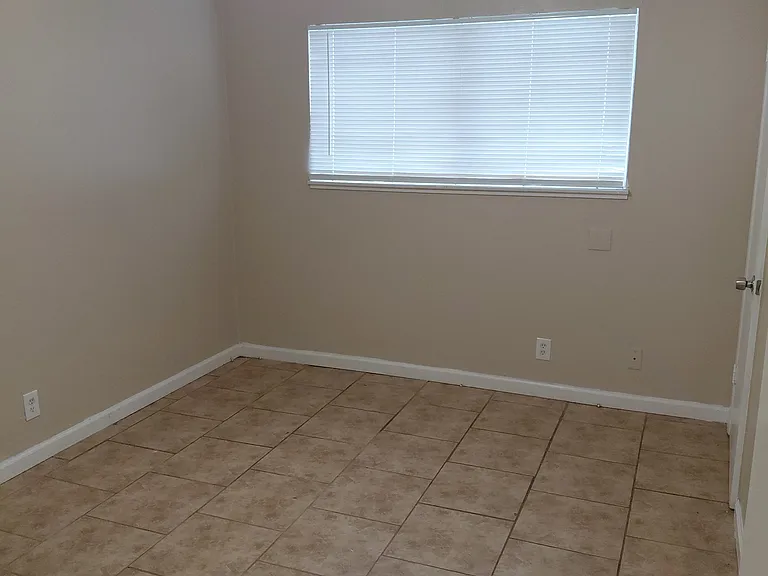 720 Terrace Way #19 — Photo 4