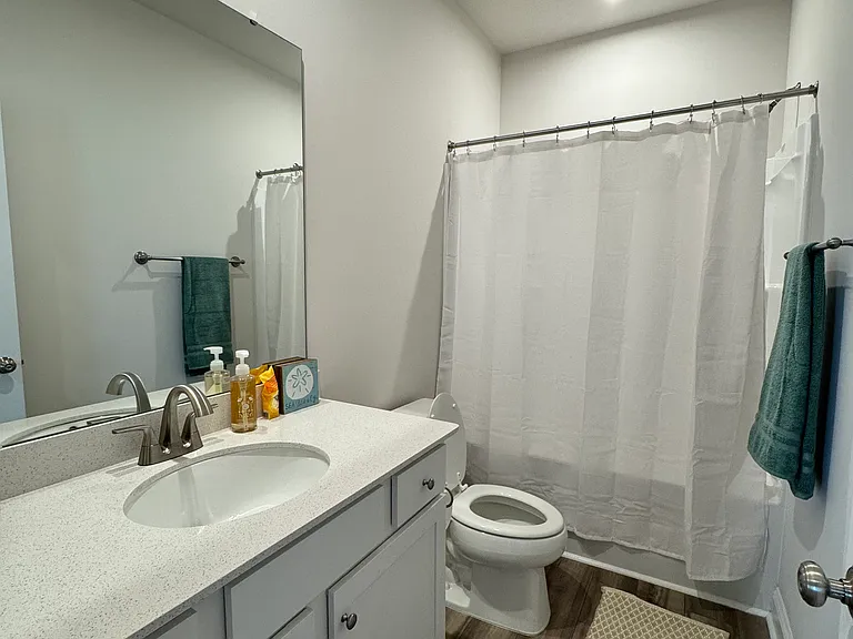 5319 Torrance Blvd — Photo 13