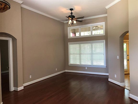 3rd image of 8636 Asheworth Dr
