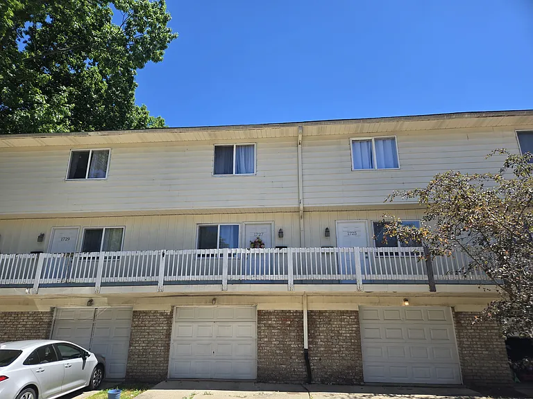 1725 Cromwell Dr — Photo 19