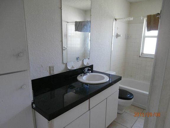 3rd image of 15556 Alma Ave APT A