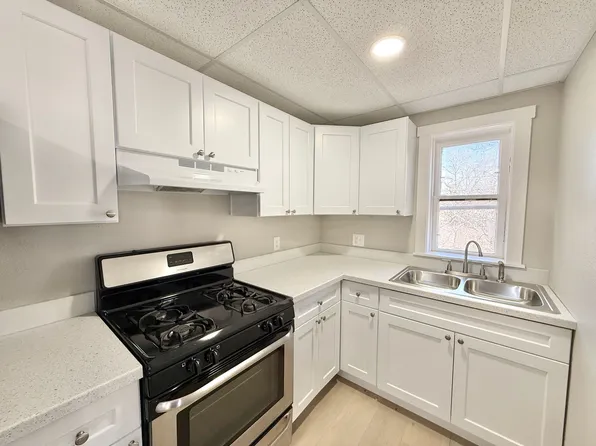 1041 Lake Ave, 1041 Lake Ave #4, Pueblo, CO 81004