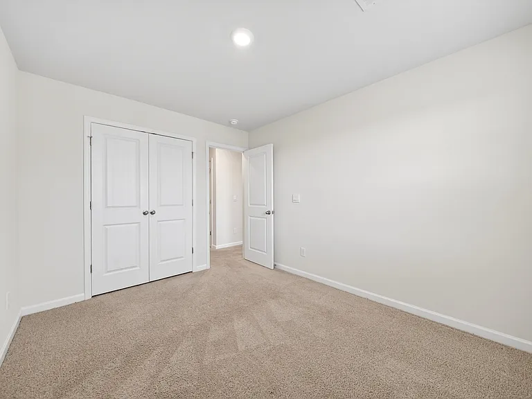 1175 Evelynnview Ln — Photo 23