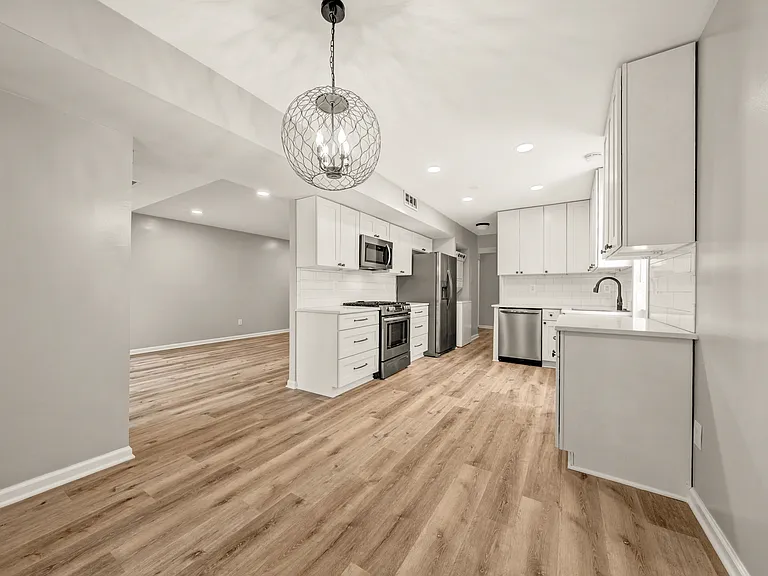 2045 Royal Fern Ct #11C — Photo 11