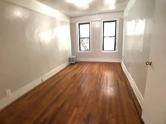 4th image of 2121 Beekman Pl APT 4G