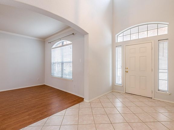3rd image of 8417 Robertson Dr