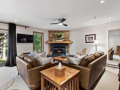 3944 S Lake Creek Dr #2-3-1, Wilson, WY, 83014