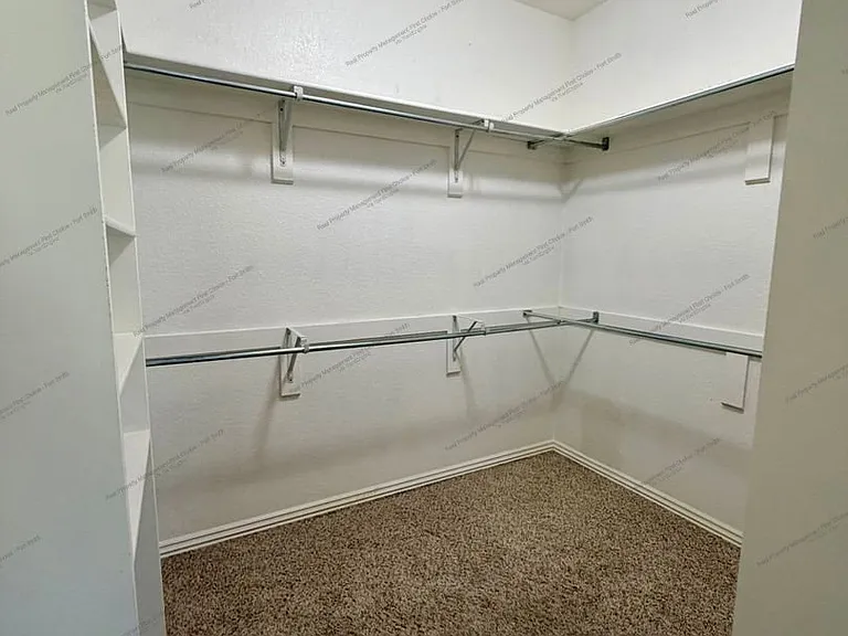 3718 Brighton Pl — Photo 29
