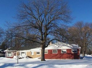 4410 W Wanda Ave, Greenfield, WI 53220