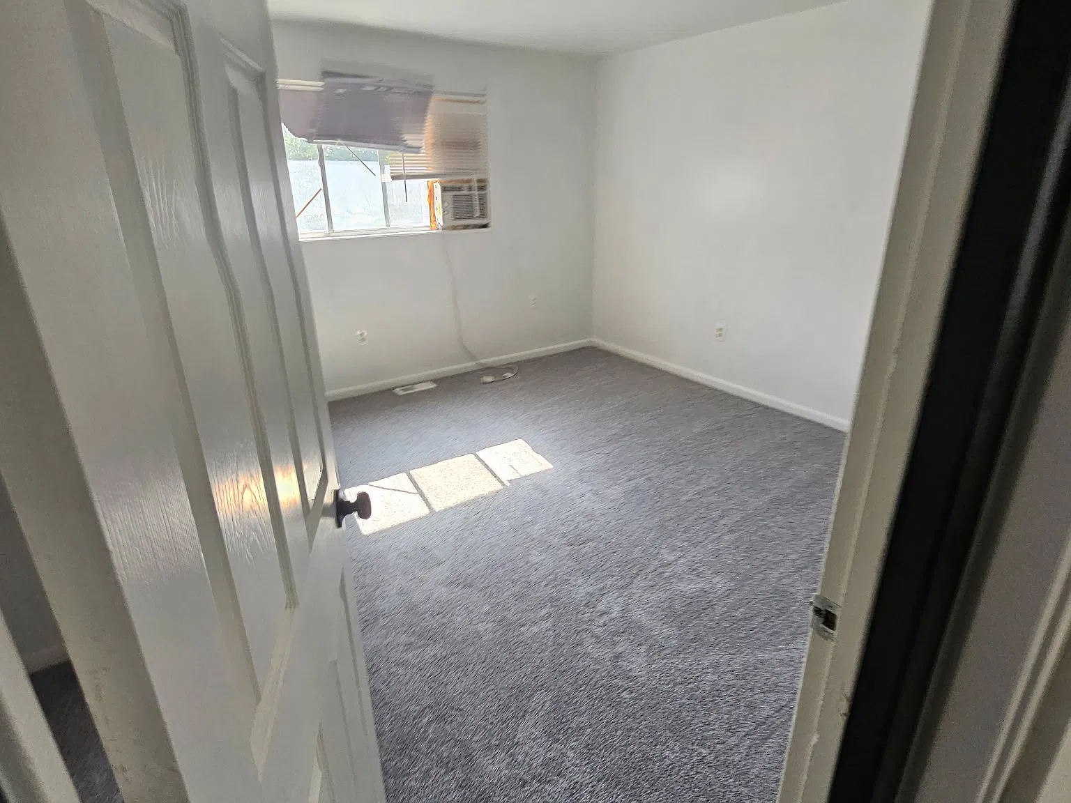 3 bed, 1750 sqft, $2,500 — Photo 4