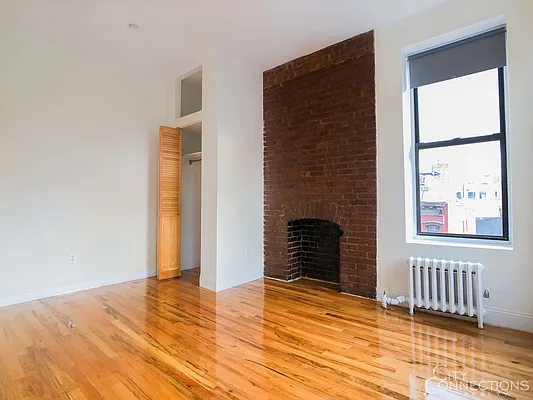 Rented by City Connections Realty | media 35