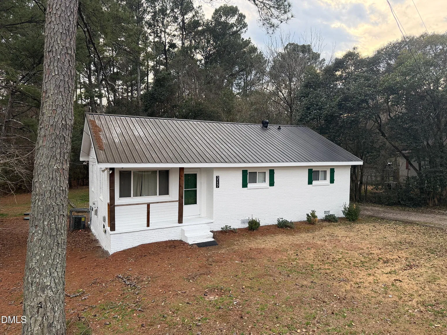Studio, 1.0 bath, 1008 sqft, $2,000 — Photo 2