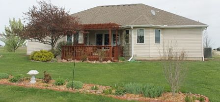 2nd image of 11608 NE Woodridge Ln