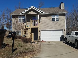 129 Lakeshire Dr, Camdenton, MO 65020