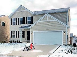2880 Sycamore River Dr, Fowlerville, MI