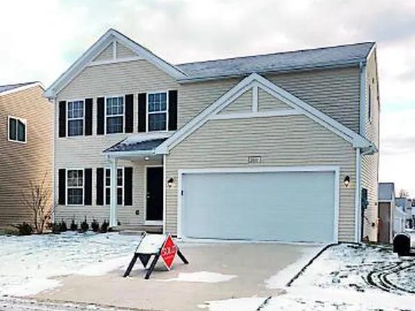 2880 Sycamore River Dr, Fowlerville, MI 48836