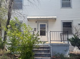 301 E 4th Ave, Hutchinson, KS 67501