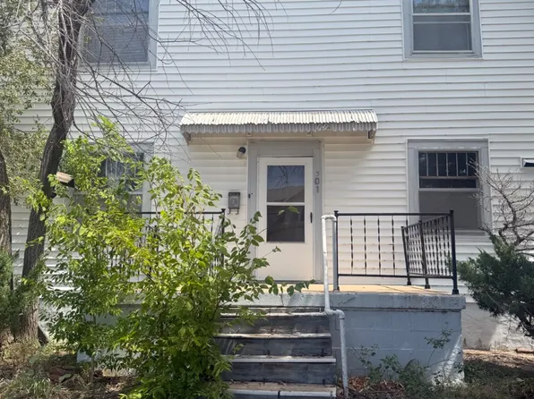 301 E 4th Ave, Hutchinson, KS 67501