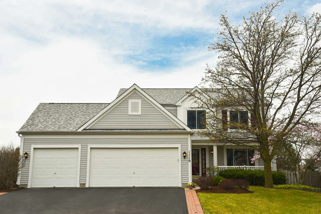 1110 Stonegate Rd photo 1