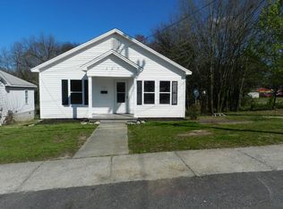 207 E 3rd St, Gaffney, SC 29340