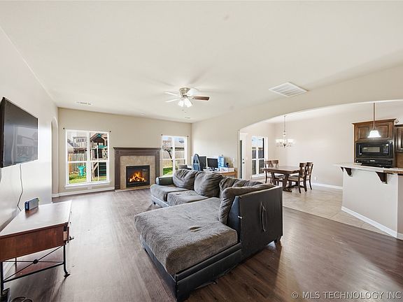5th image of 20487 E 35th St S