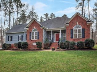 8227 Macandrew Ct, Chesterfield, VA 23838