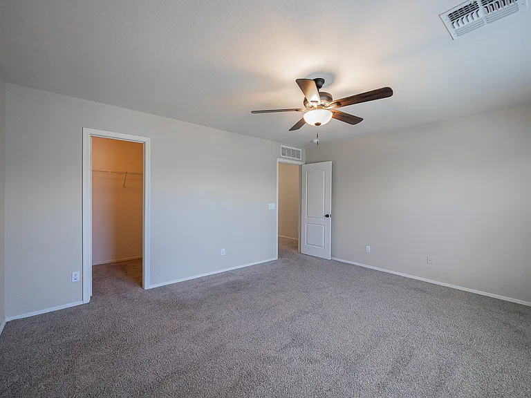1861 E Patrick Ln — Photo 35