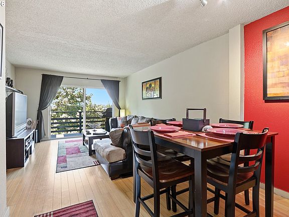 4th image of 1300 NE 68th Ave APT 13