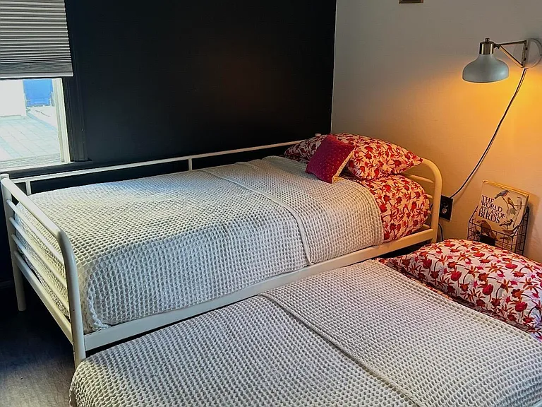 34 E Surf Way — Photo 11