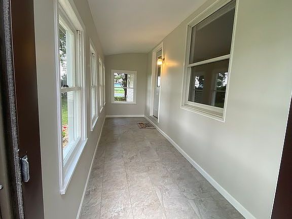 Front porch entryway