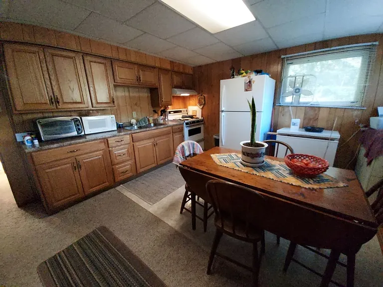 438 Jacobs Ln — Photo 3