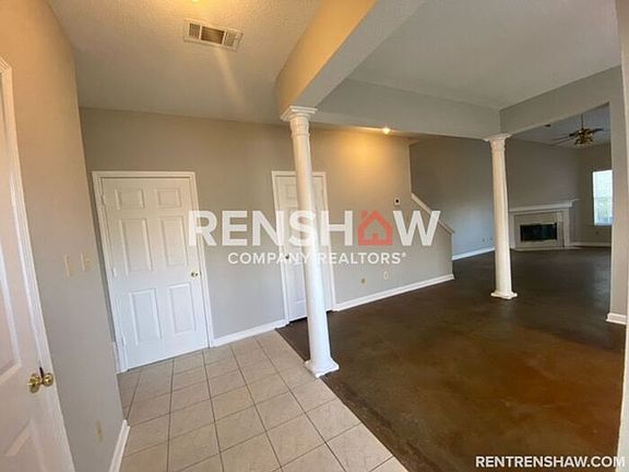 2nd image of 7858 Autumn Creek Dr