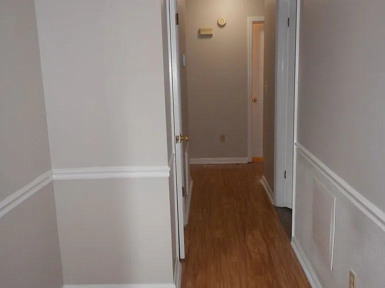 3726 Crest Dr — Photo 4