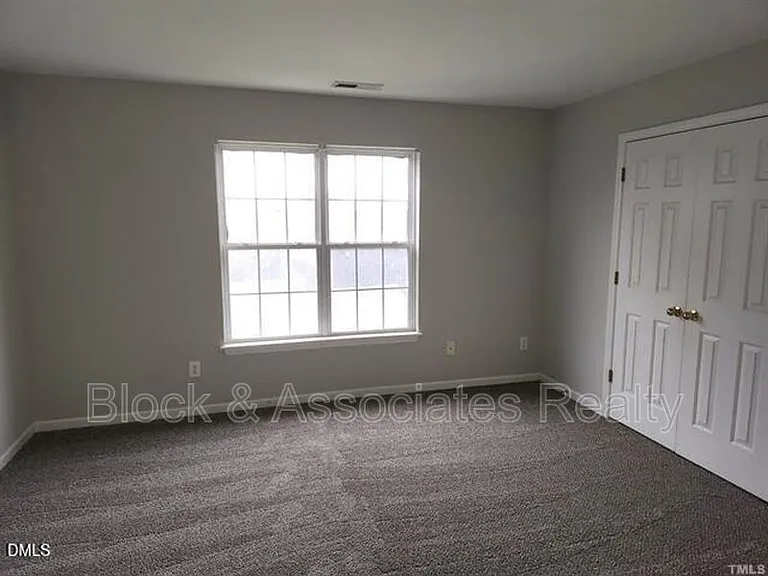 2630 Vega Ct — Photo 9