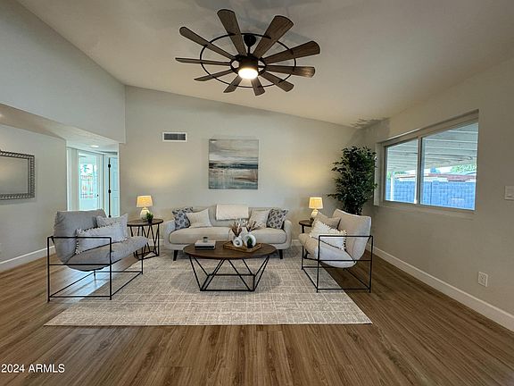 2nd image of 3336 E EVERETT Drive