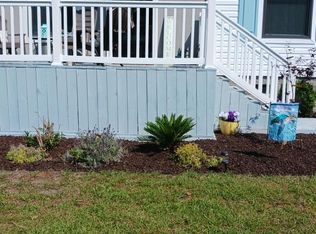 600 Ocean Spray Dr, Swansboro, NC 28584