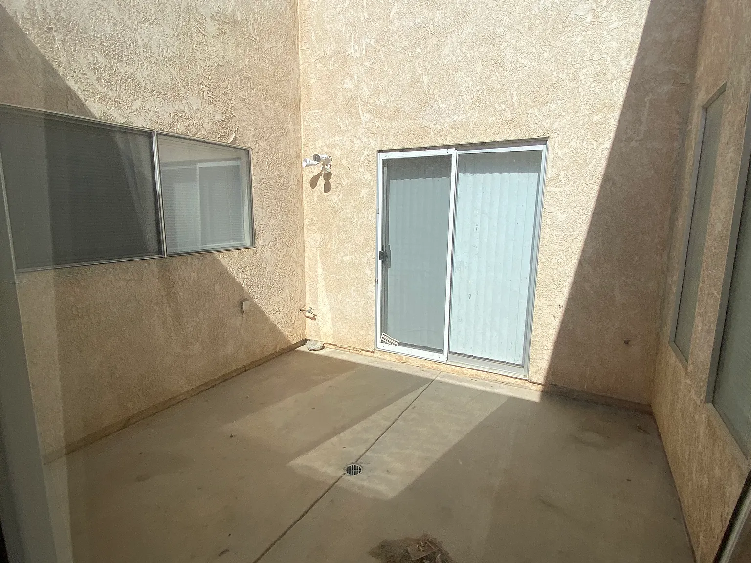 3 bed, 1462 sqft, $2,400 — Photo 4