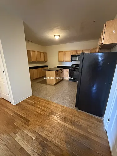 22 Bow St Photo 1