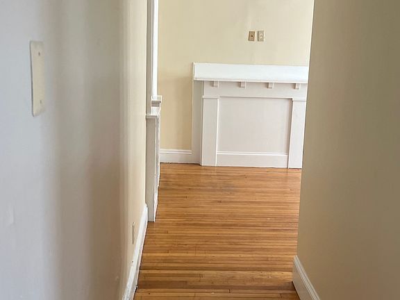 5th image of 171-173 Montgomery Ave #1