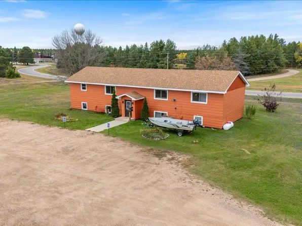 12 Linney St, Babbitt, MN 55706