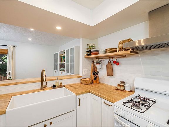 3rd image of 25594 Mont Pointe #4A