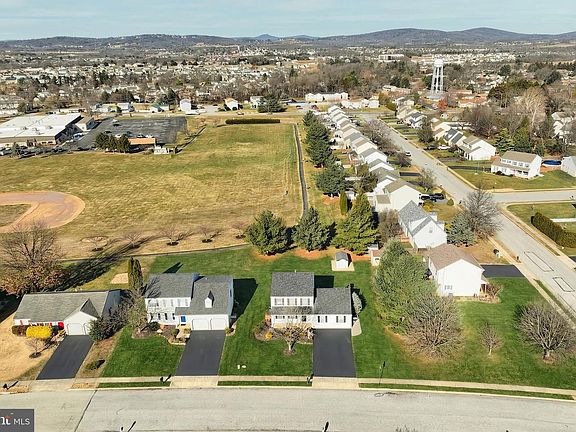 4th image of 3703 Wheatland Dr