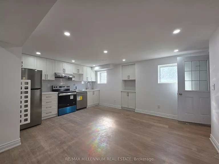 253 Easts Corners Blvd #LOWER LEVEL — Photo 8