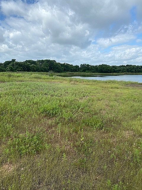 2nd image of 1301 County Road 801b