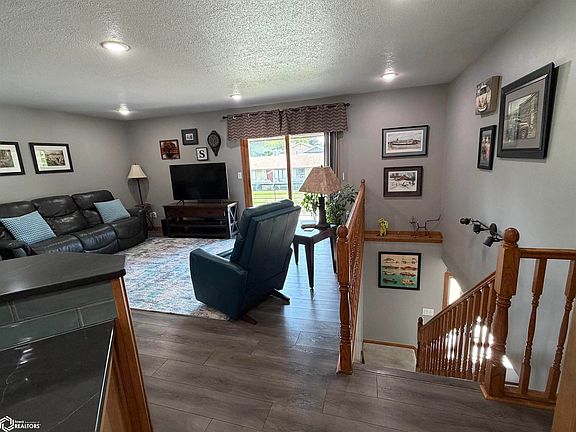 5th image of 2216 McMullin Dr
