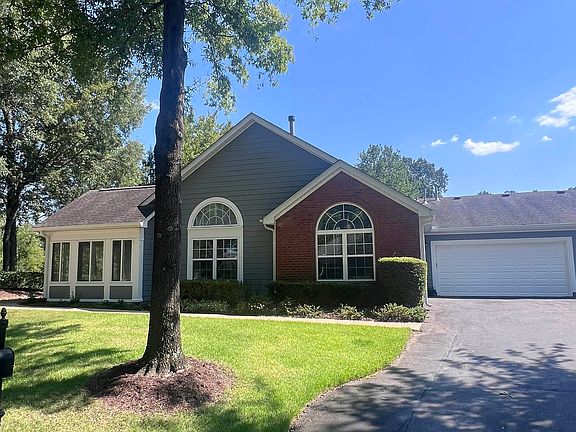 3rd image of 300 Oak Bluff Ln #76